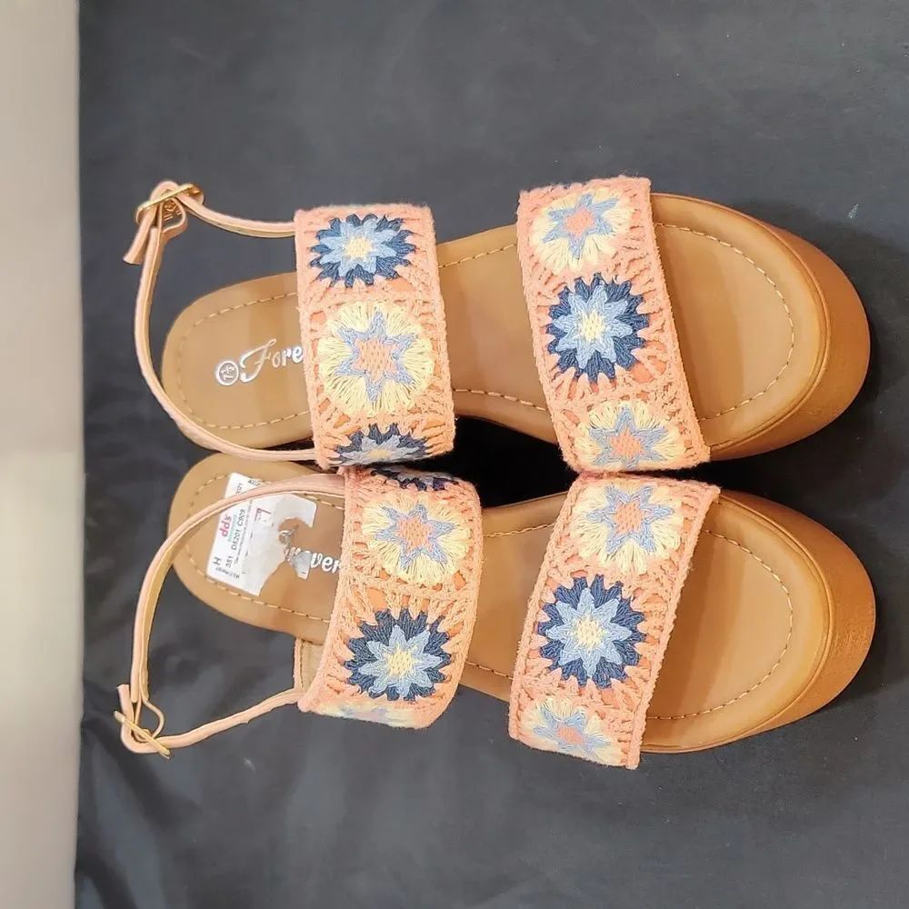 BRAND NEW FOREVER Crotchet Platform Wedge Shoes Vineyard Crotchet Platform
